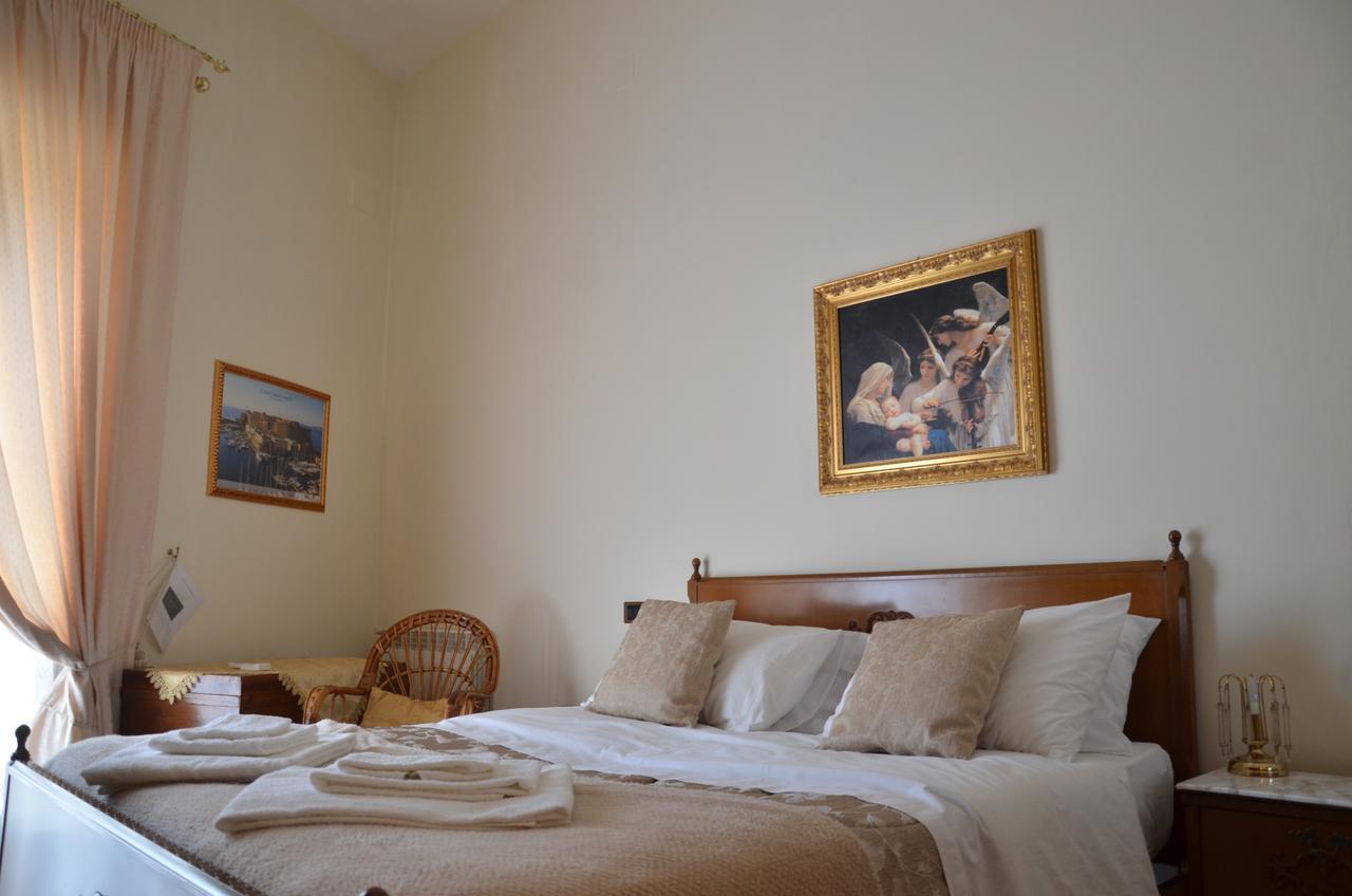 Casa Carmen Appartement Napels Buitenkant foto