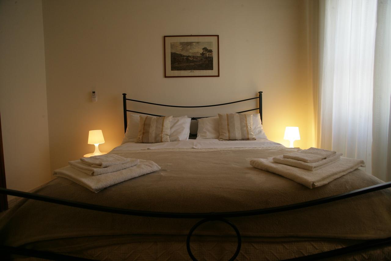 Casa Carmen Appartement Napels Buitenkant foto
