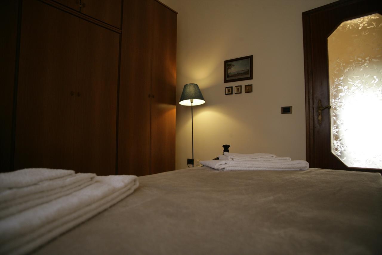 Casa Carmen Appartement Napels Buitenkant foto
